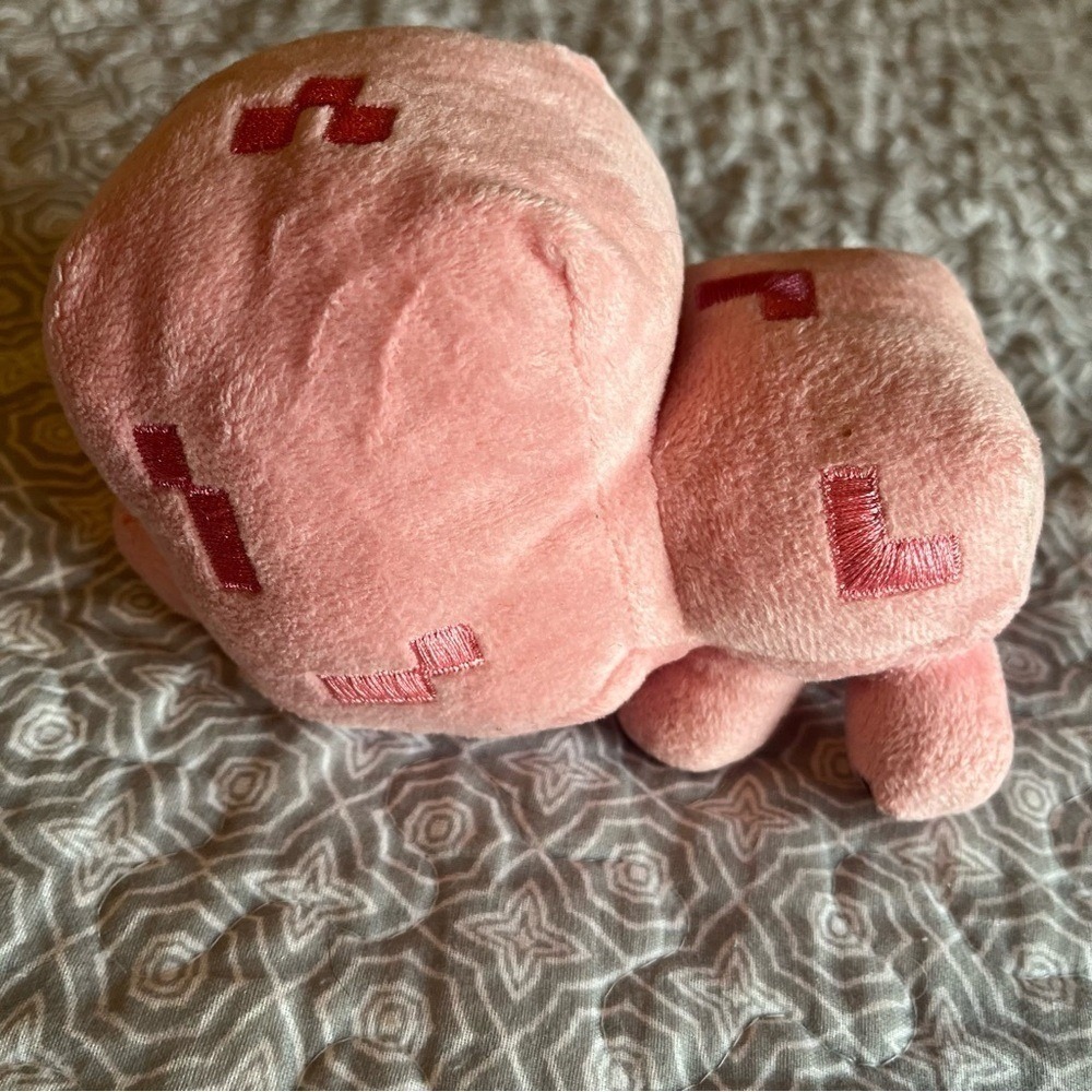 Minecraft Pig Plush Pink Stuffed Animal Pixelated Video Game Toy Mojang 6" - Picture 4 of 5